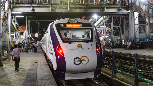 Southern Railway To Run Overnight Vande Bharat Express Service Between Chennai And Bengaluru