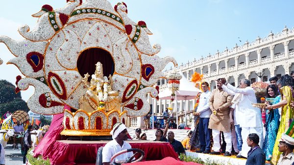 Karnataka CM Siddaramaiah inaugurates Namma Jaatre folk festival in Bengaluru