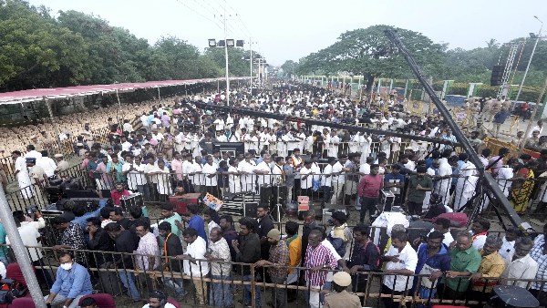  Vijayakanth Funeral: Thousands Gather To Bid Farewell To Beloved Captain, Last Rites At 4:45 PM Today