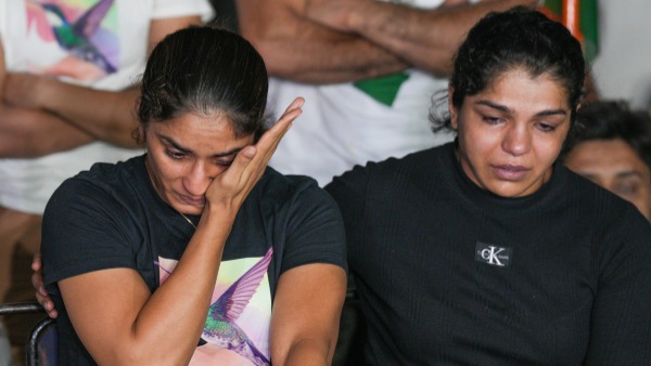 Wrestler Vinesh Phogat Writes To PM Modi, Will Return Arjuna And Khel Ratna Awards