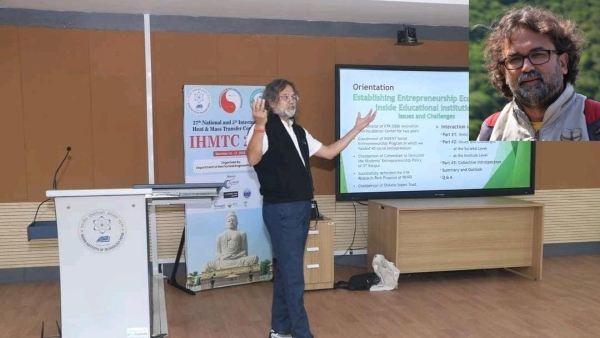 IIT Kanpur Professor Dies Suddenly During Alumni Meet Speech Due To Cardiac Arrest 