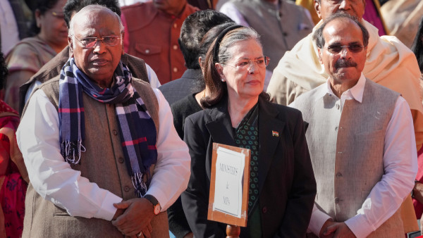 File photo of Mallikarjun Kharge, Sonia Gandhi, Adhir Ranjan Chowdhury