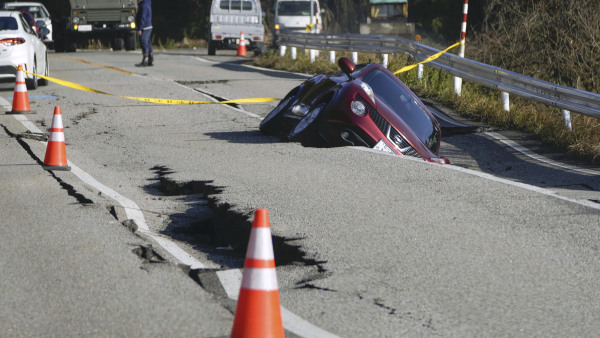 Japan Witnessed A Quakey New Year With Cracked Roads Japan Witnessed A Quakey New Year With Cracked Roads