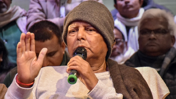 Amid speculation of Nitish Kumar potentially aligning with the BJP, a political storm is brewing in Bihar. Amid speculation of Nitish Kumar potentially aligning with the BJP, a political storm is brewing in Bihar.