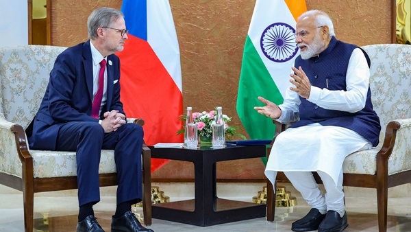 PM Modi, Czech Republic Premier Hold Bilateral Meeting; Review Ties And Discuss Various Sectors PM Modi, Czech Republic Premier Hold Bilateral Meeting; Review Ties And Discuss Various Sectors