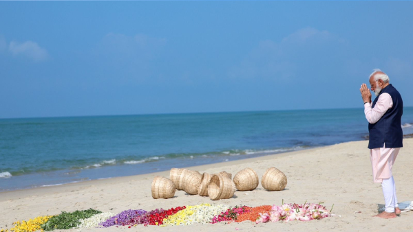 Prime Minister Narendra Modi at Arichal Munai point, which is the place from where Ram Setu starts.