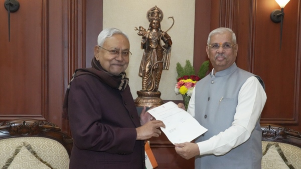 Mahagathbandhan Collapses: Nitish Kumar Resigns As Bihar CM