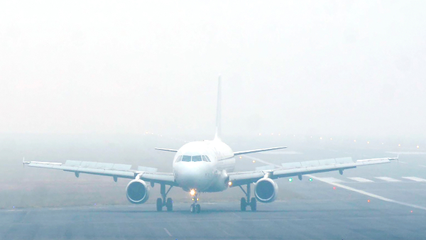 Bengaluru Braced For Travel Disruption: Over 50 Flights Delayed Due To Bad Weather Bengaluru Braced For Travel Disruption: Over 50 Flights Delayed Due To Bad Weather