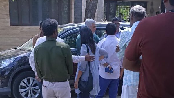 Ajith Pays Tribute To Vetri Duraisamy Ajith Pays Tribute To Vetri Duraisamy