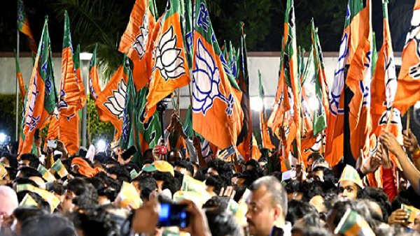 Right-Wing Members Protest Outside A Catholic School (Representational Image) Right-Wing Members Protest Outside A Catholic School (Representational Image)