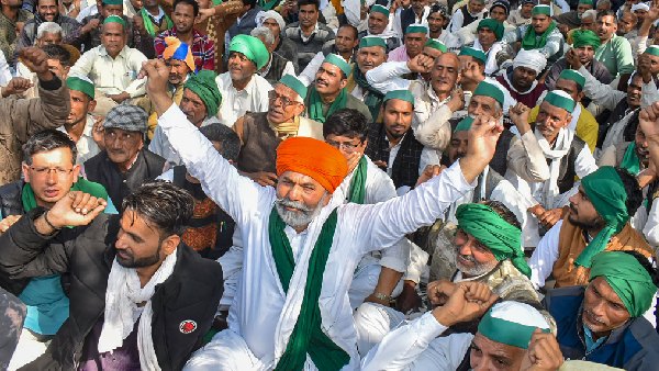 Farmers Protest 2024 Highlights: SKM Plans Black Day Tomorrow, Hold Tractor Rallies On Feb 26 - Top Updates Farmers Protest 2024 Highlights: SKM Plans Black Day Tomorrow, Hold Tractor Rallies On Feb 26 - Top Updates