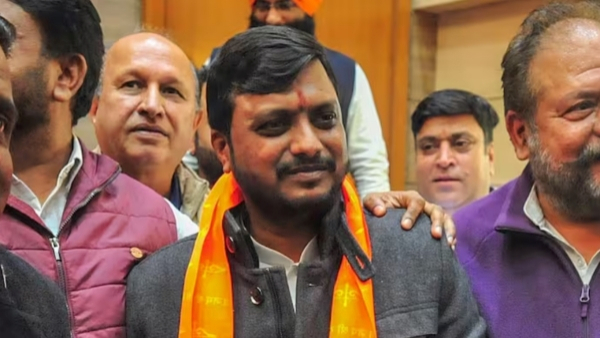 Chandigarh Mayoral Polls: SC To Examine Ballots, Video After Alleged Tampering