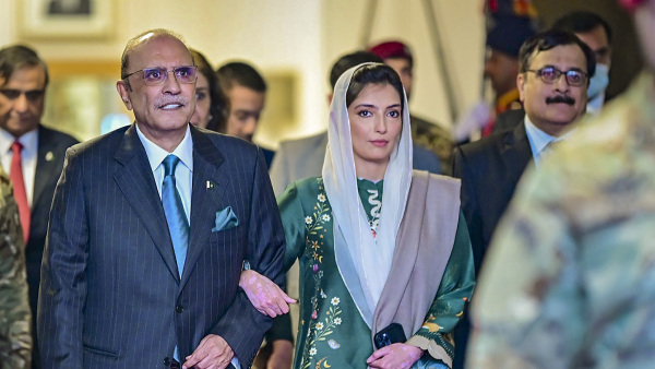 Pakistan President Asif Ali Zardari with daughter Asifa Bhutto Pakistan President Asif Ali Zardari with daughter Asifa Bhutto