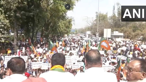 AAP V s BJP Unrest in New Delhi