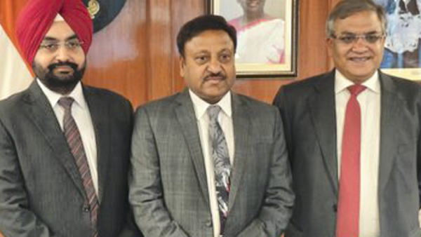 Supreme Court Refuses To Stay Appointments Of Two Election Commissioners