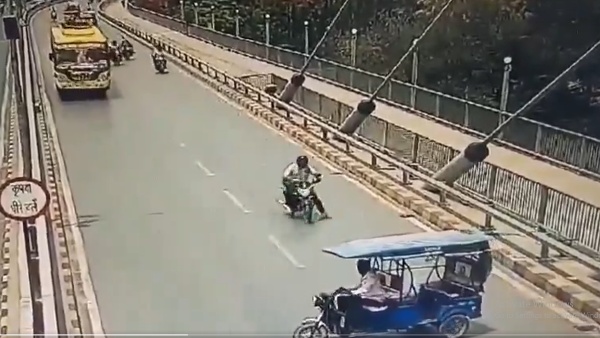 E-rickshaw accident