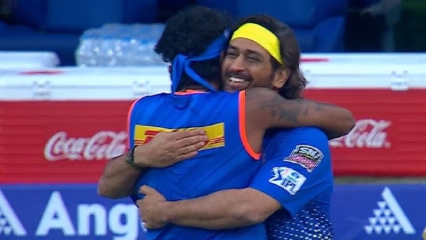 Hardik Pandya Hugs MS Dhoni