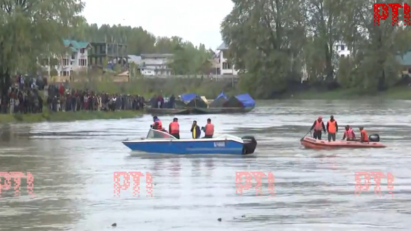 J-K Boat Capsizes In Jhelum River