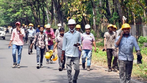 SAIL Workers Coming Out Afte Fire Broke Out At Steel Plant SAIL Workers Coming Out Afte Fire Broke Out At Steel Plant
