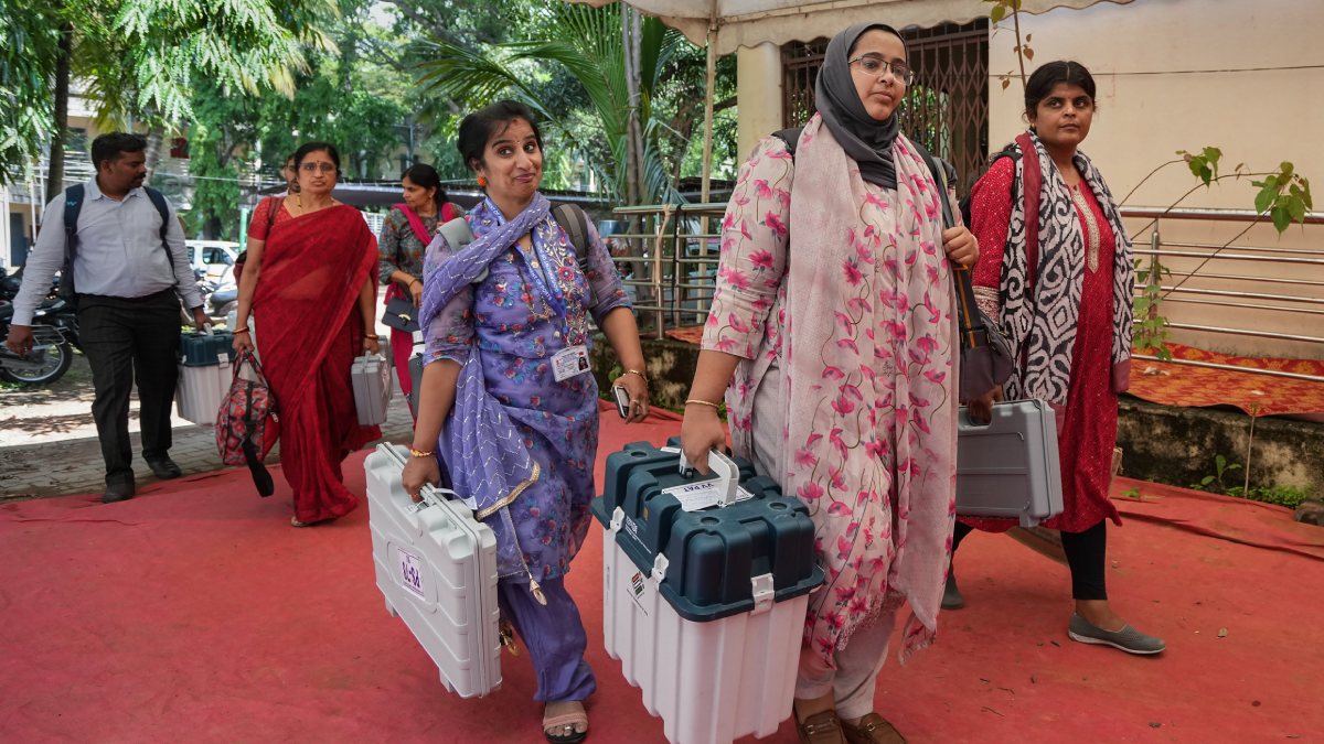 Karnataka Lok Sabha Elections 2024 A Closer Look At Key Constituencies In Phase 2 Oneindia News Karnataka Lok Sabha Elections 2024 A Closer Look At Key Constituencies In Phase 2 Oneindia News
