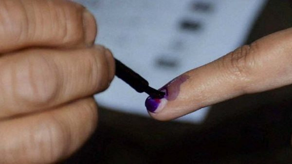 Punjab Lok Sabha Election 2024 Voter Drive Official Plays Dafli To Encourage Voting