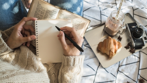 Does Journaling Before Bed Help You Sleep Check 7 Life Changing Mental Health Benefits It Has To Offer