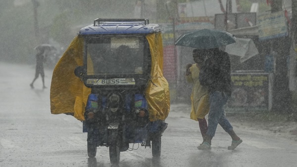 Cyclone Remal Ravages Parts Of Bengal Heavy Rains Continue To Batter Region