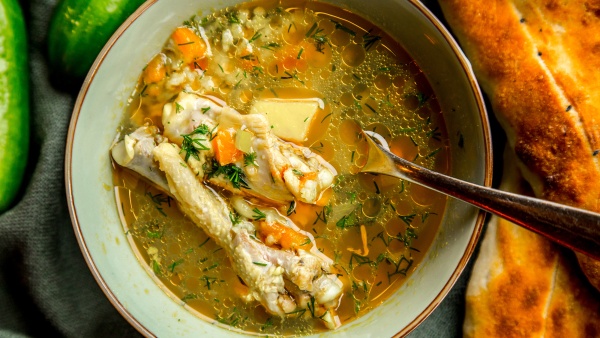 Easy Chicken Soup Recipe That Is A Comforting Homemade Delight And Will Totally Satisfy Your Tastebuds