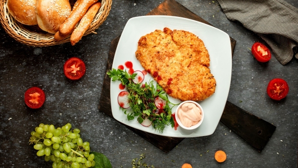 Easy Italian Crispy Chicken Recipe That Can Be Prepared At Home And Is Perfect For Houseparties