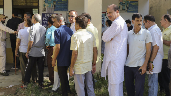 Kashmiri Pandits Return Home After Discovering Missing Names From Electoral Rolls