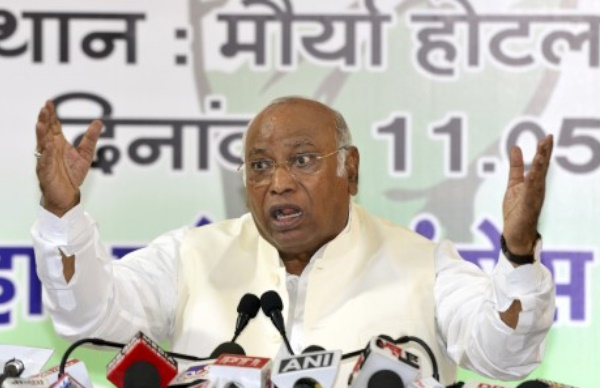 EC Ignored Complaints Says Kharge