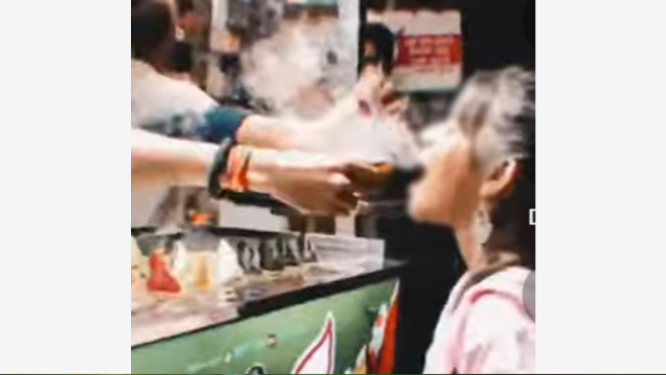 12-Year-Old Girl Gets Hole In Her Stomach After Eating Liquid Nitrogen Paan In Bengaluru
