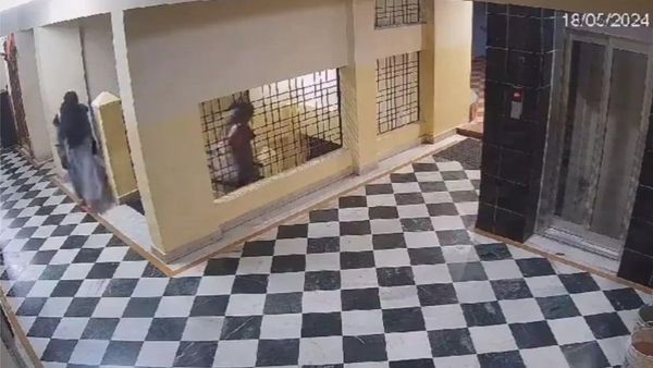 Hyderabad Robbery Alert Chudidar Gang Steals Gold Cash From Apartment