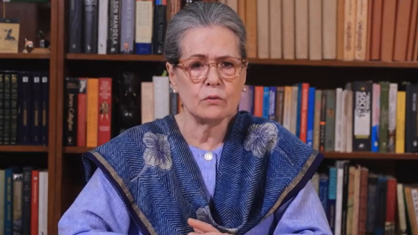 Sonia Gandhi Criticises Modi