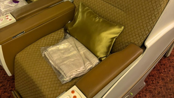 Air India Passenger Recounts His Business Class Nightmare Flight