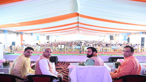 Chief Minister Honours Sant Kabirdas