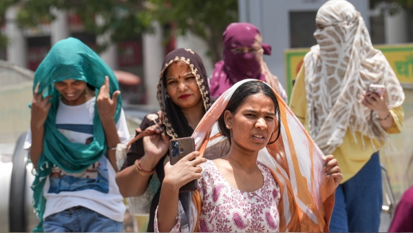 Five Deaths Reported In Delhi 10 In Noida As Extreme Heatwave Sweeps North India