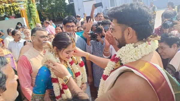KKR Star Venkatesh Iyer Marries Shruti Raghunathan Photos