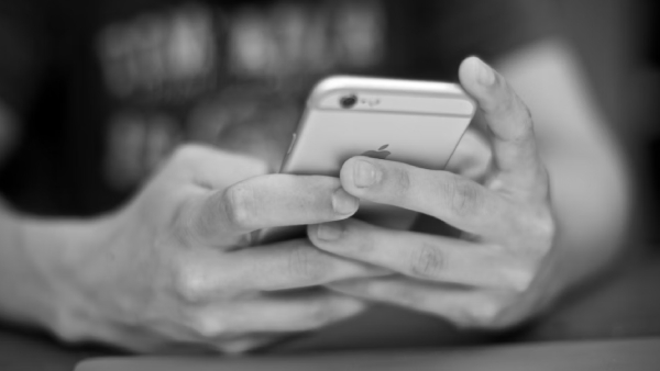 Study Reveals How Internet Addiction Alters Brain Chemistry Among Youngsters