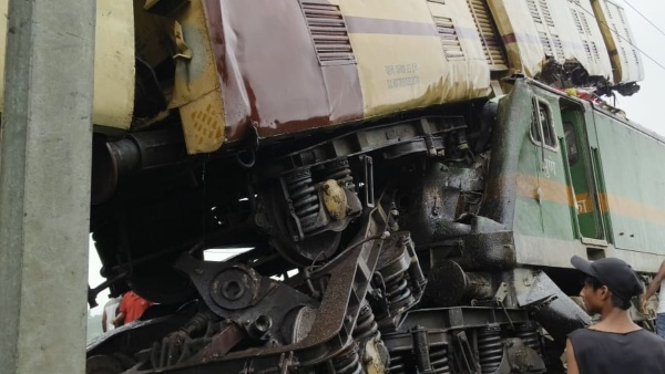 Kanchanjungha Express Train Accident Video First Visuals From West Bengal