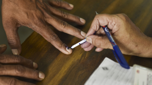 Vote Comes First Cremation Of Mother Later Says Bihar Family