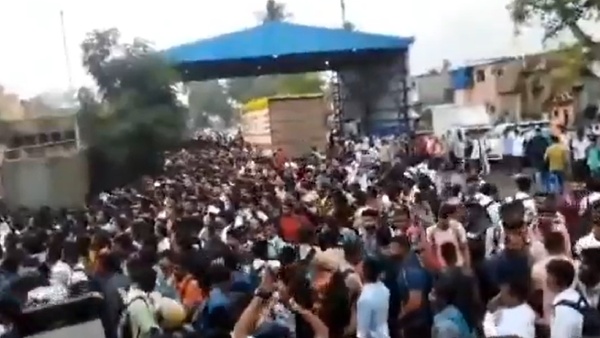 Is India s Job Market Crisis Deepening Chaos At Mumbai Airport Raises Alarming Questions