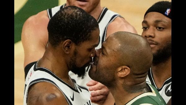 Durant Leads US Win at Paris Games