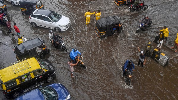 Heavy Mumbai Rains Heavy Mumbai Rains