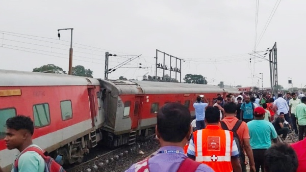 Mumbai-Bound Train Derailed In Jharkhand Indian Railways Shares Helpline Numbers