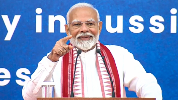 Prime Minister Narendra Modi addresses the Indian community in Russia