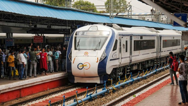 Bengaluru-Kochi Vande Bharat Express Timings Routes Ticket Fare