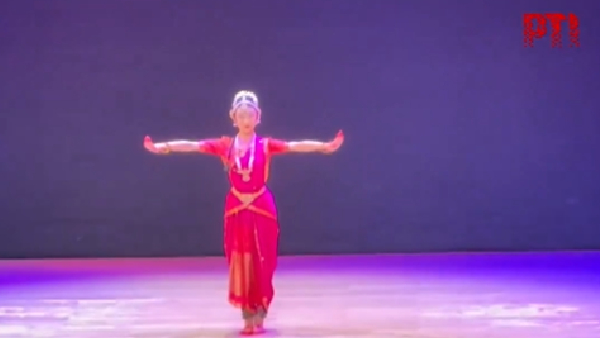 WATCH Viral Video 13-Year-Old Chinese Girl Makes History With First Bharatanatyam Arangetram In China WATCH Viral Video 13-Year-Old Chinese Girl Makes History With First Bharatanatyam Arangetram In China