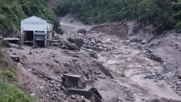 Cloudburst In Himachal Pradesh 1 Dead 32 Missing