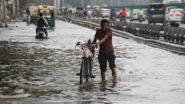 Heavy Rain Causes Waterlogging In Delhi